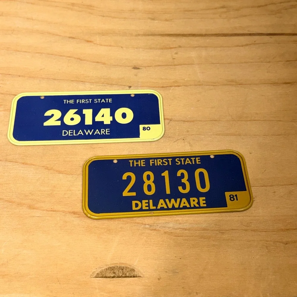 Delaware Novelty Bike License Plate Blue Yellow 1980s Man Cave Decor 2pc set VTG